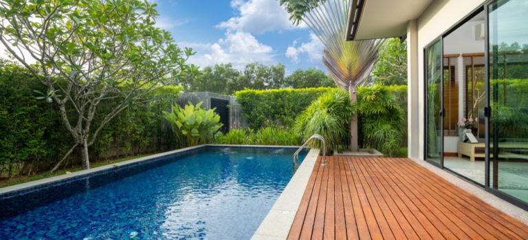 piscine bois margelle terrasse